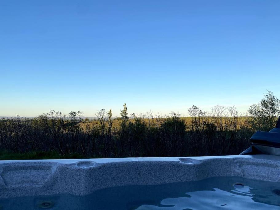 Luxury Cottage Located In The Golden Circle, Mountain View! ラウガーバットン エクステリア 写真